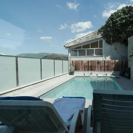 Refugio Da Cabreira Ferienhaus *